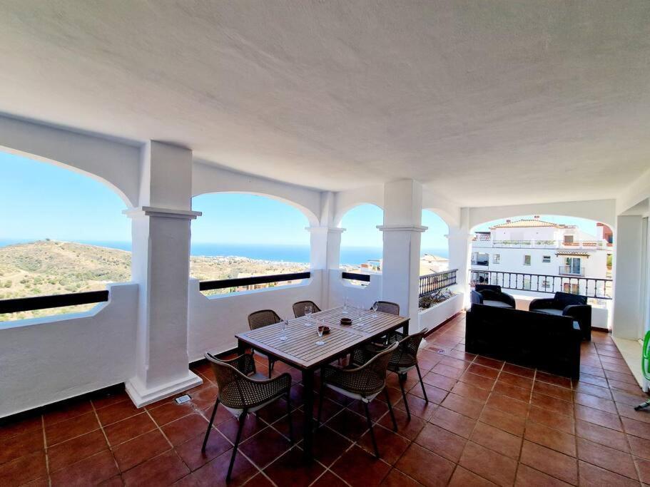 Las Palmeras Seaviews Mijas Bagian luar foto