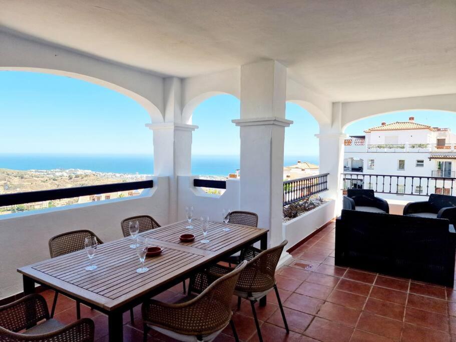Las Palmeras Seaviews Mijas Bagian luar foto