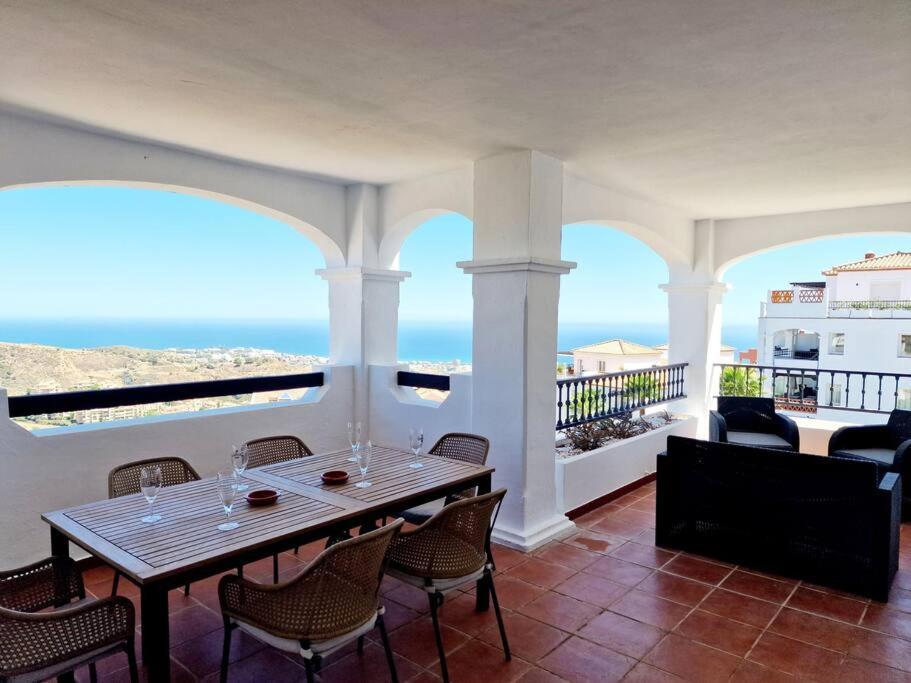 Las Palmeras Seaviews Mijas Bagian luar foto