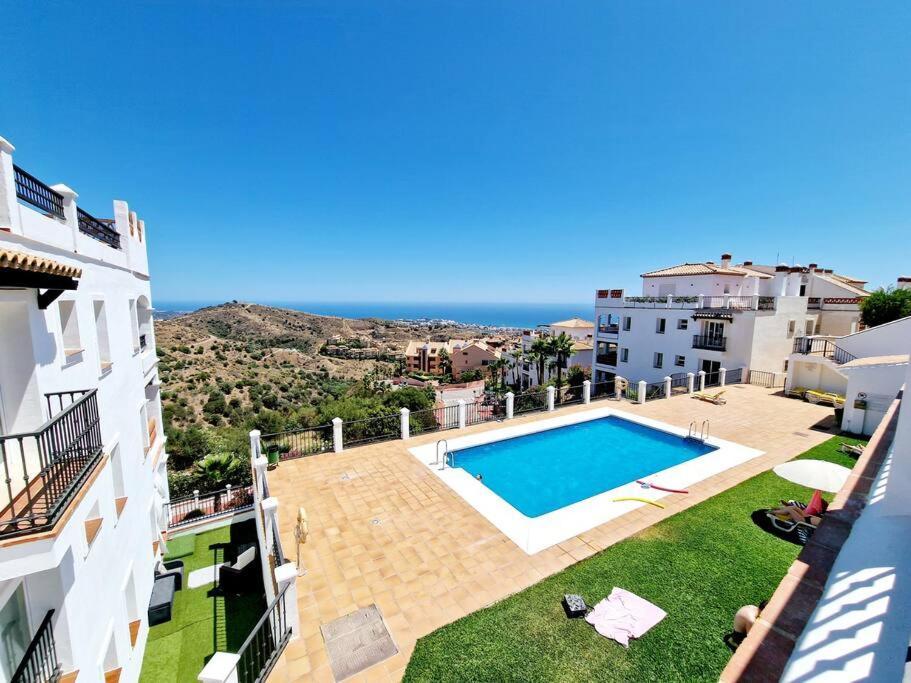 Las Palmeras Seaviews Mijas Bagian luar foto